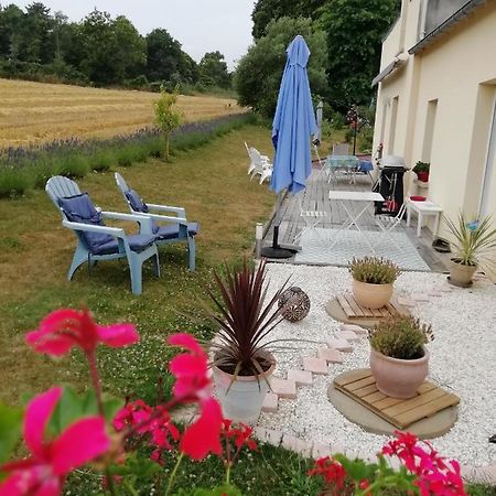 Kerlan 5 Bed and Breakfast Béganne Exteriör bild