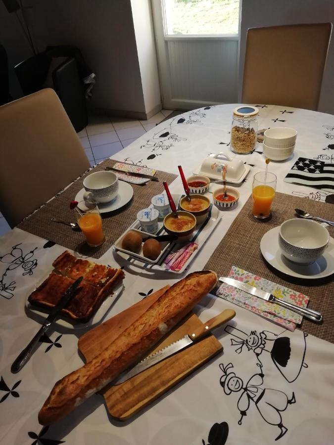 Kerlan Bed and Breakfast Béganne Exteriör bild