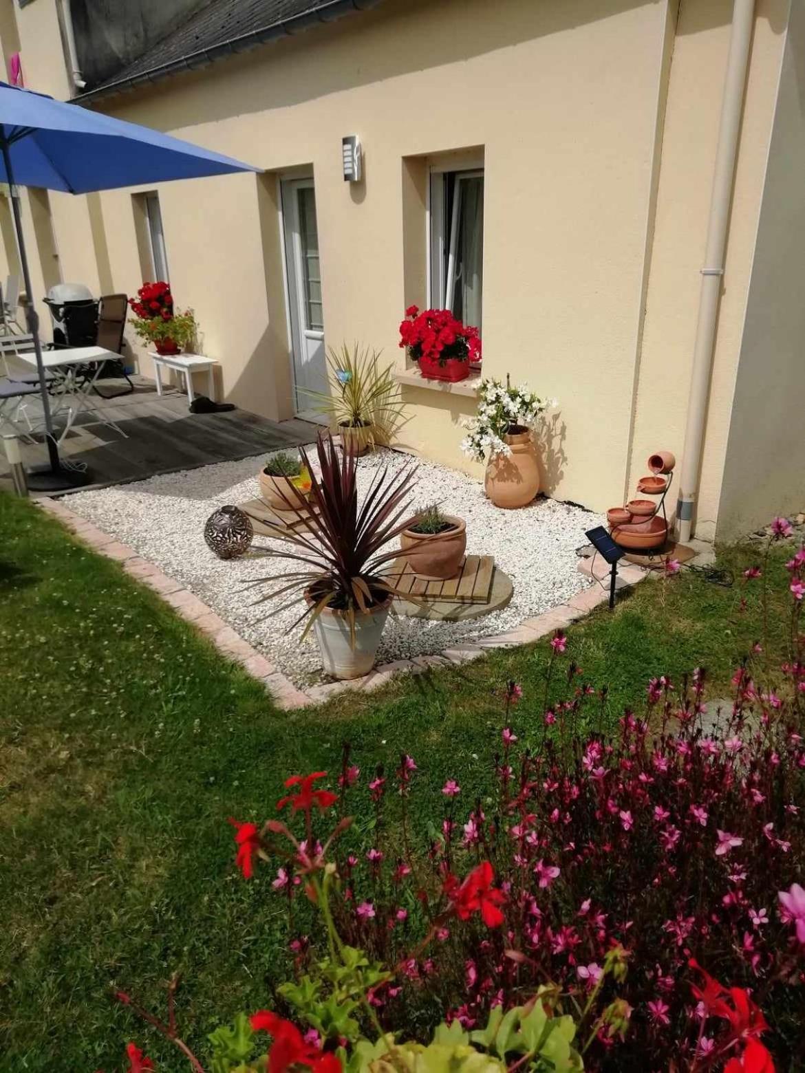 Kerlan Bed and Breakfast Béganne Exteriör bild